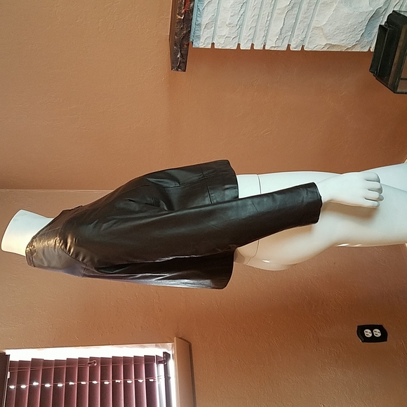 NWOT brown genuine leather jacket - Picture 7 of 8